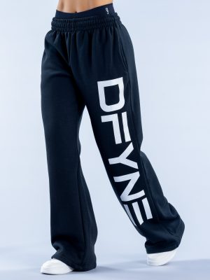 Signature Wide Leg Jogger